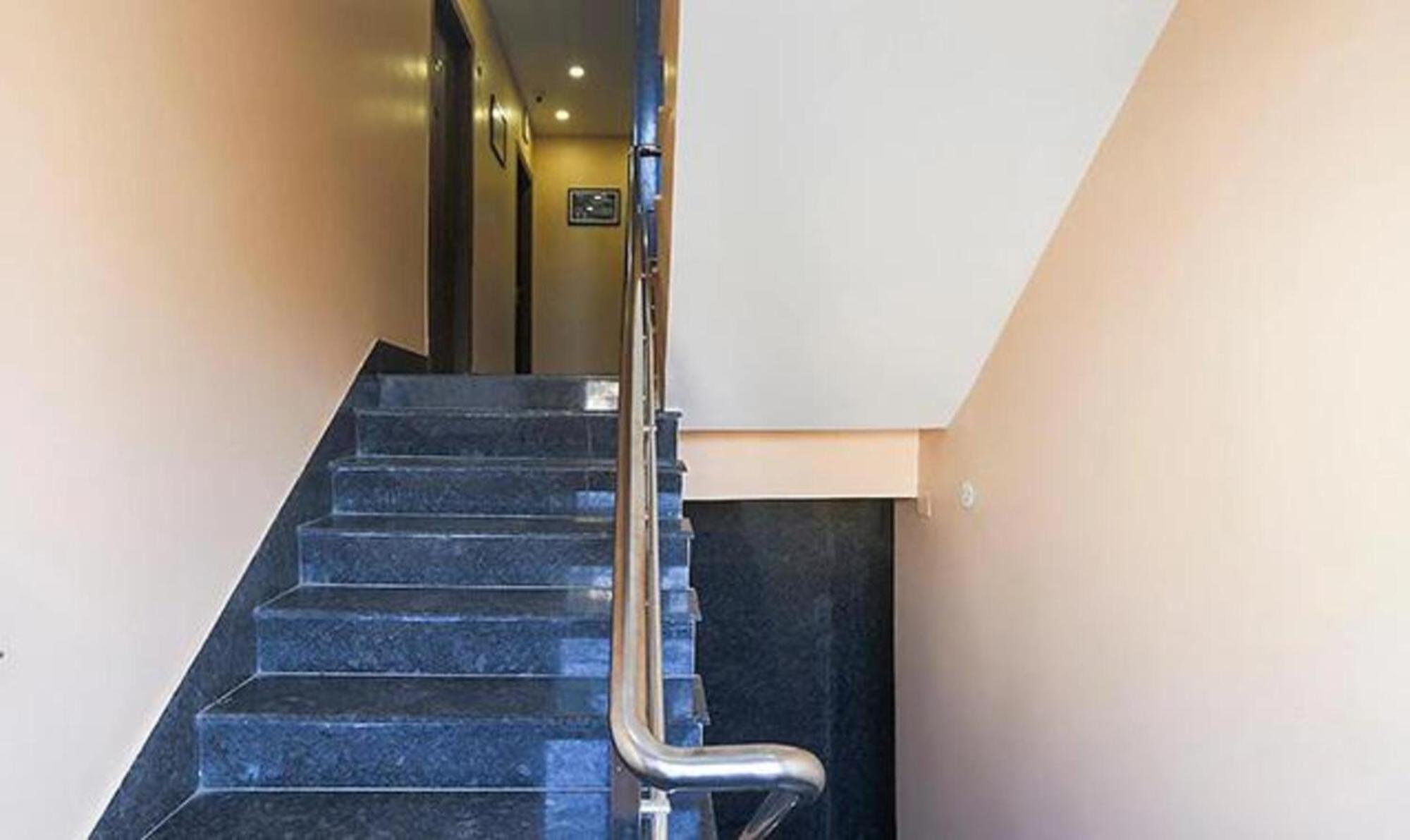 Fabhotel Aspiring Inn Jādabpur Zewnętrze zdjęcie