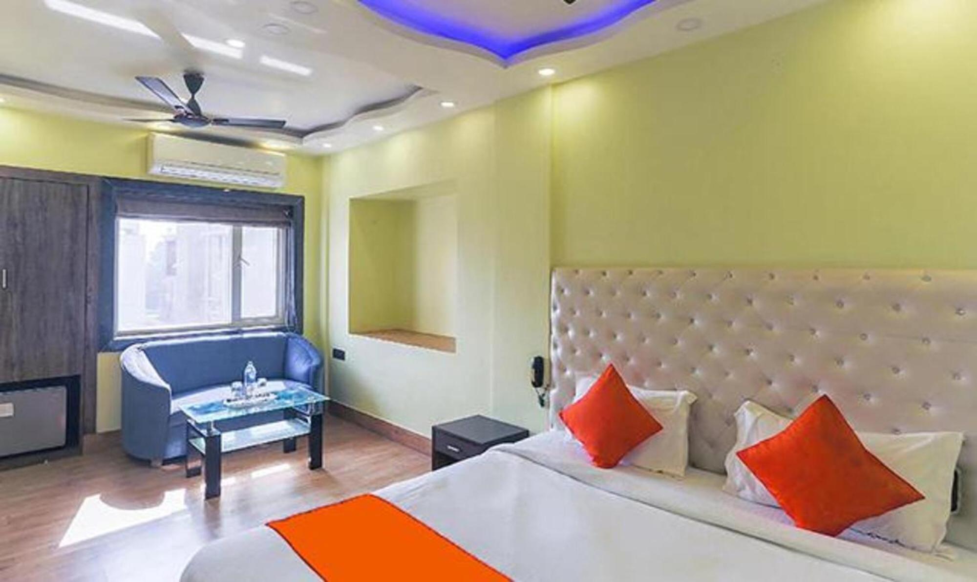 Fabhotel Aspiring Inn Jādabpur Zewnętrze zdjęcie