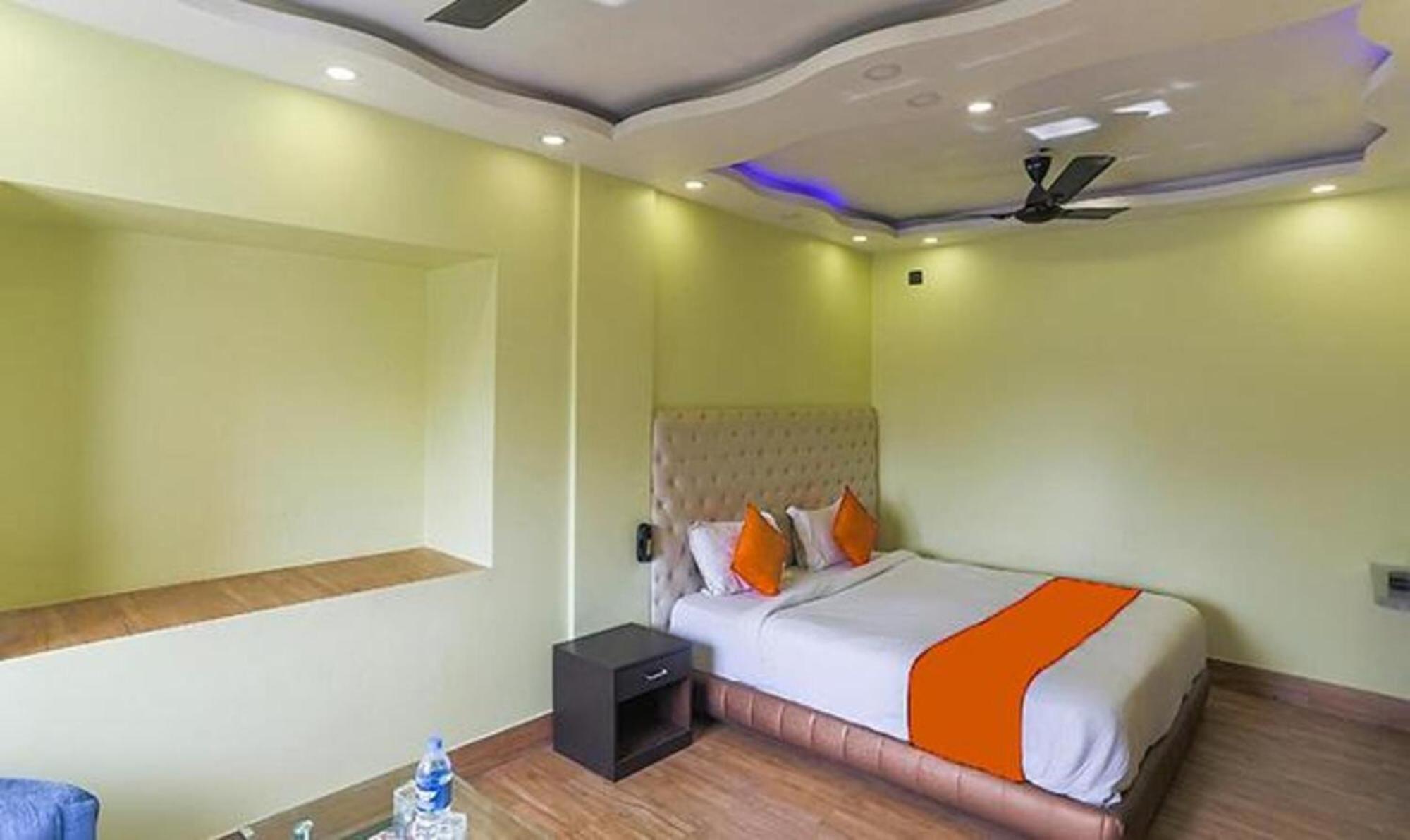 Fabhotel Aspiring Inn Jādabpur Zewnętrze zdjęcie